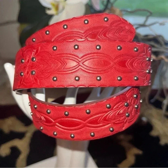 Women’s Red Vegan Leather Western Studded Belt Brushed Silver Tone Buckle S/M - Picture 4 of 16